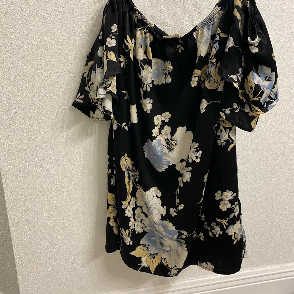 Off the shoulder lulus dress